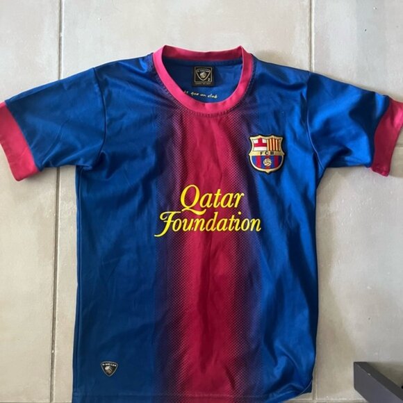 Messi Jersey - Picture 1 of 3